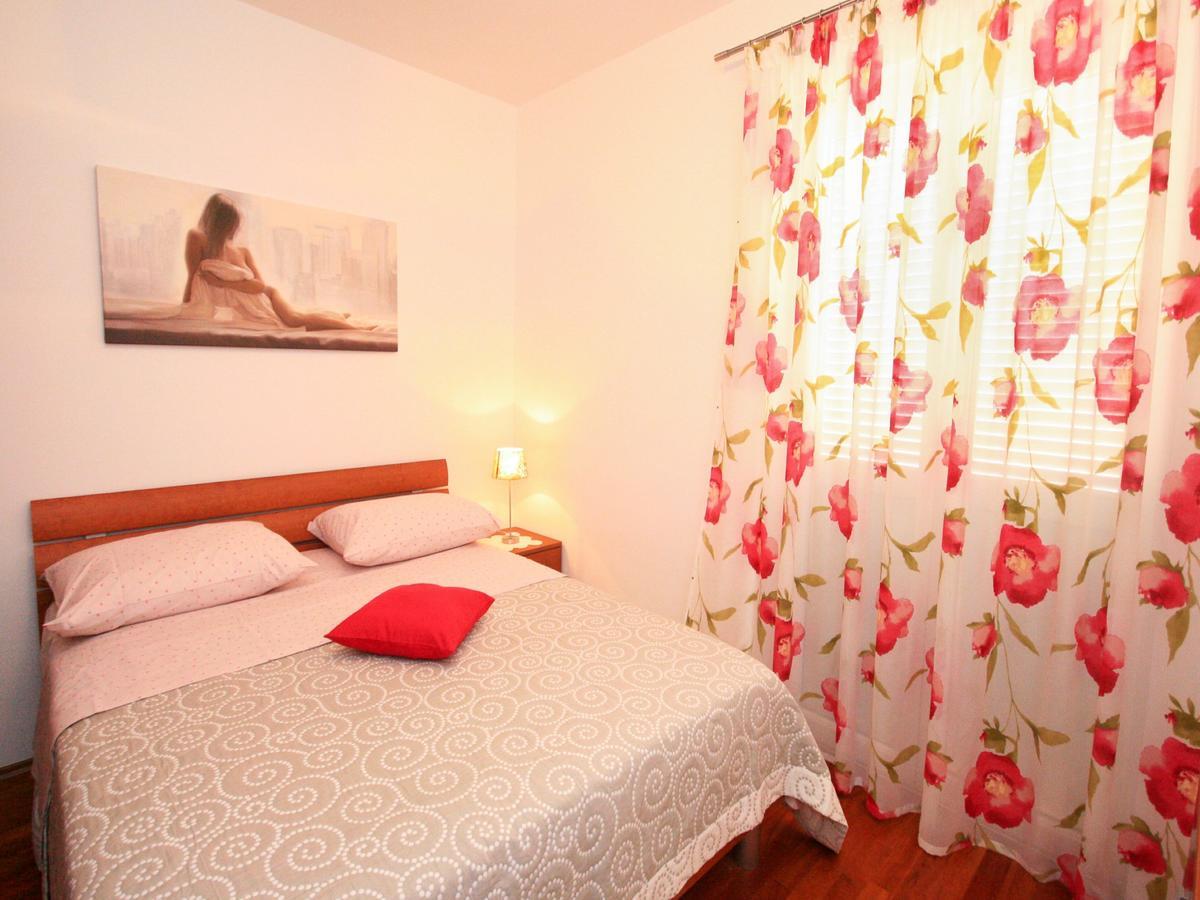 Apartments Lovorka Baska  Ngoại thất bức ảnh
