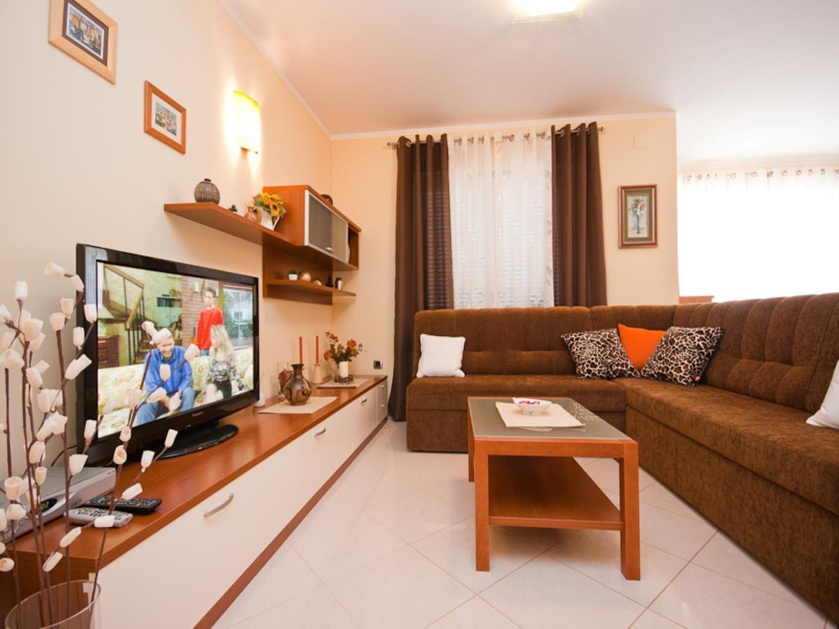 Apartments Lovorka Baska  Ngoại thất bức ảnh