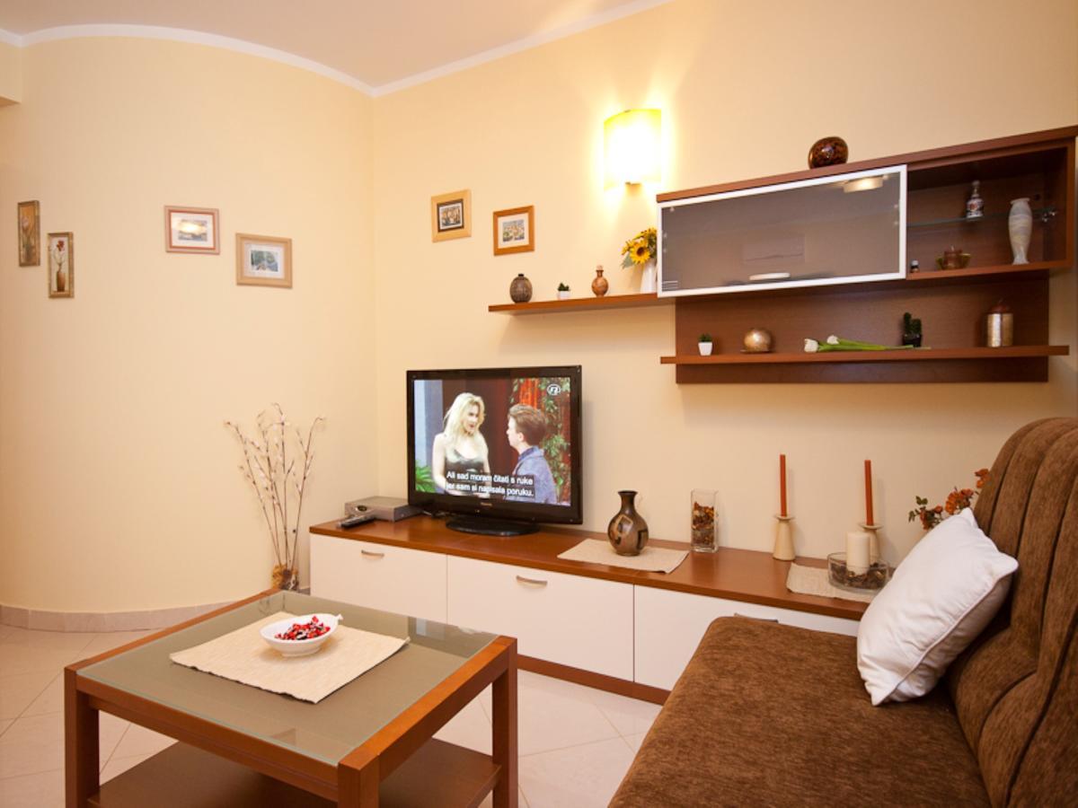 Apartments Lovorka Baska  Ngoại thất bức ảnh