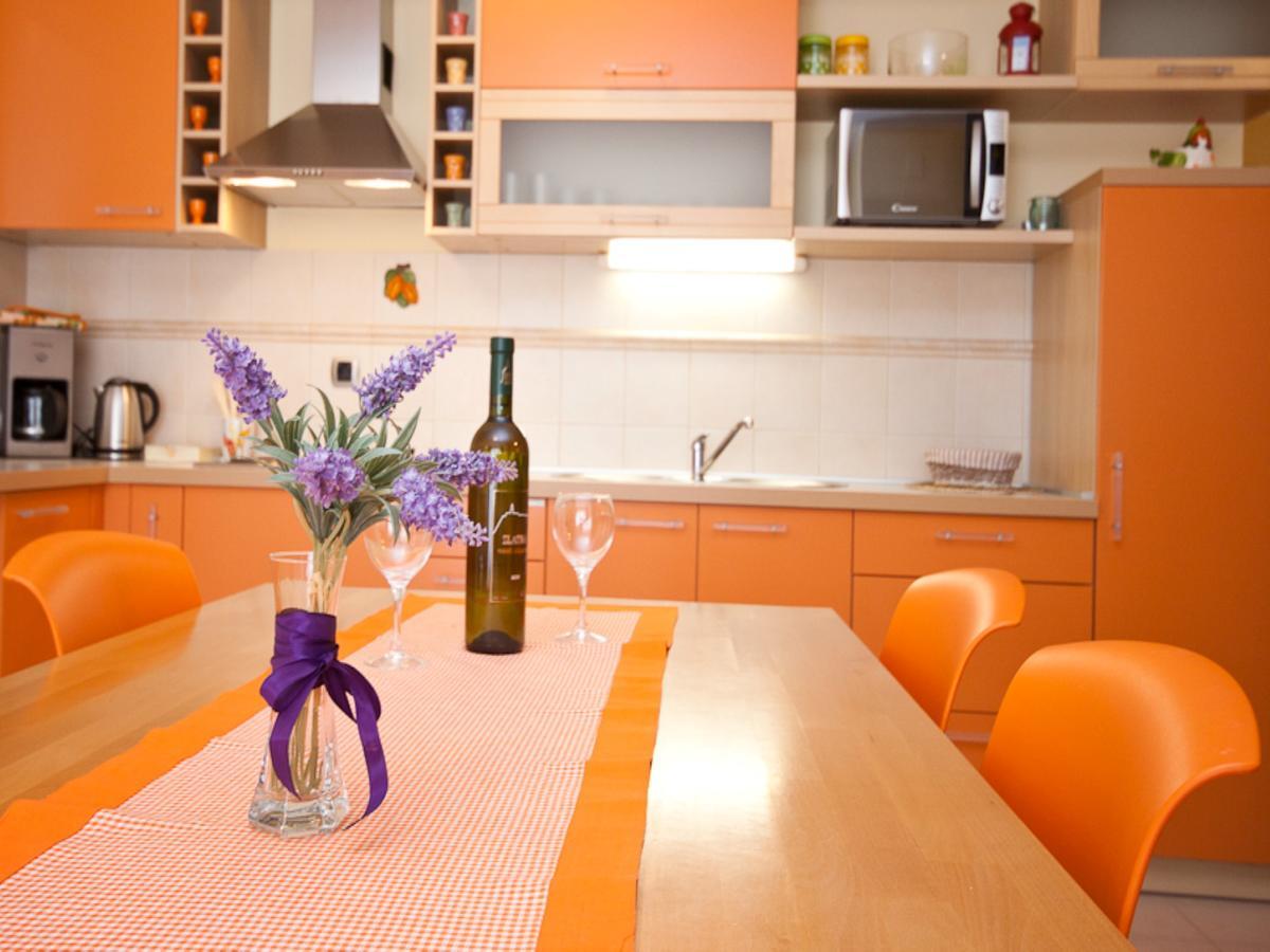 Apartments Lovorka Baska  Ngoại thất bức ảnh