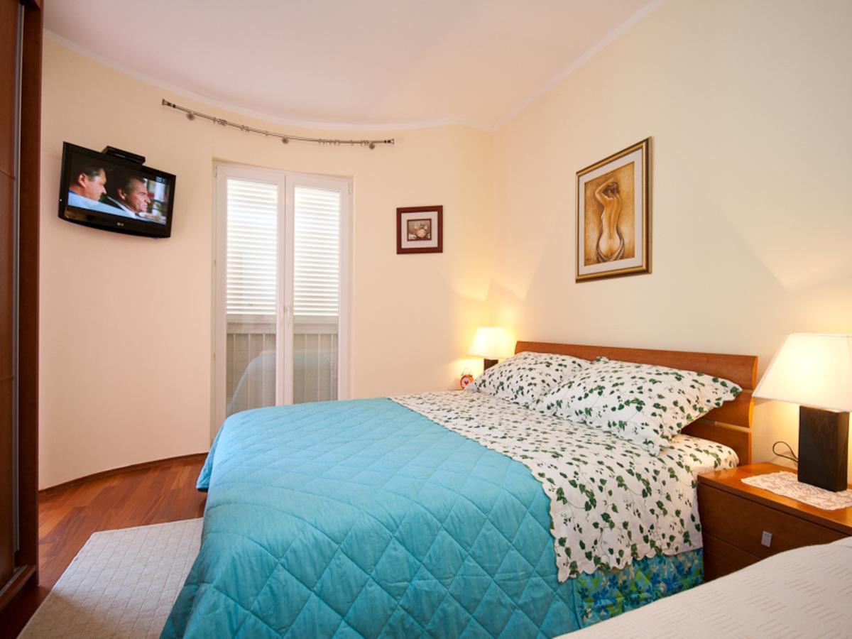 Apartments Lovorka Baska  Ngoại thất bức ảnh